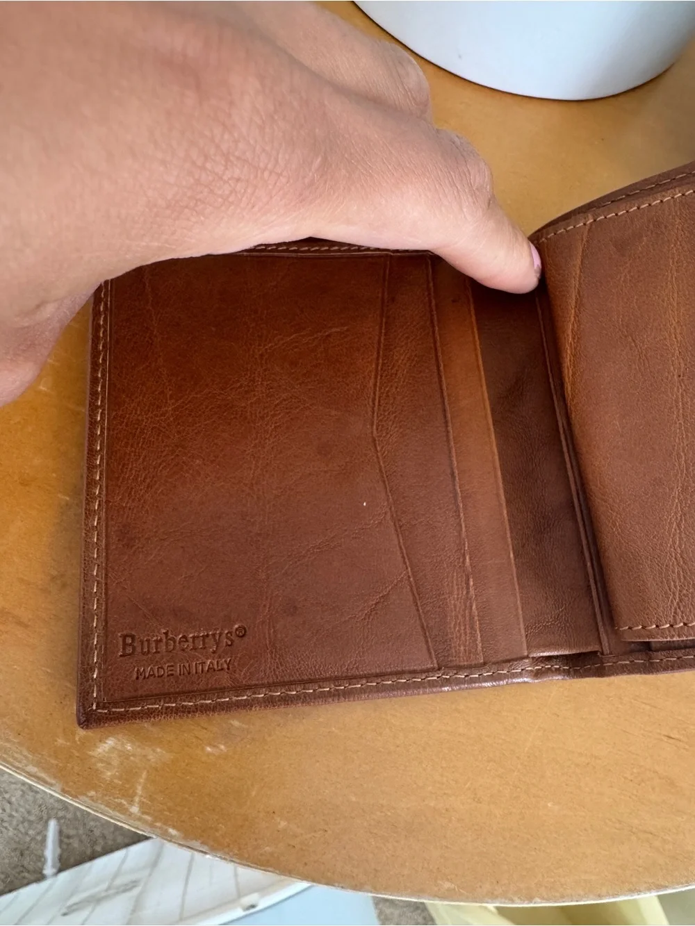 Burberry men’s leather bifold